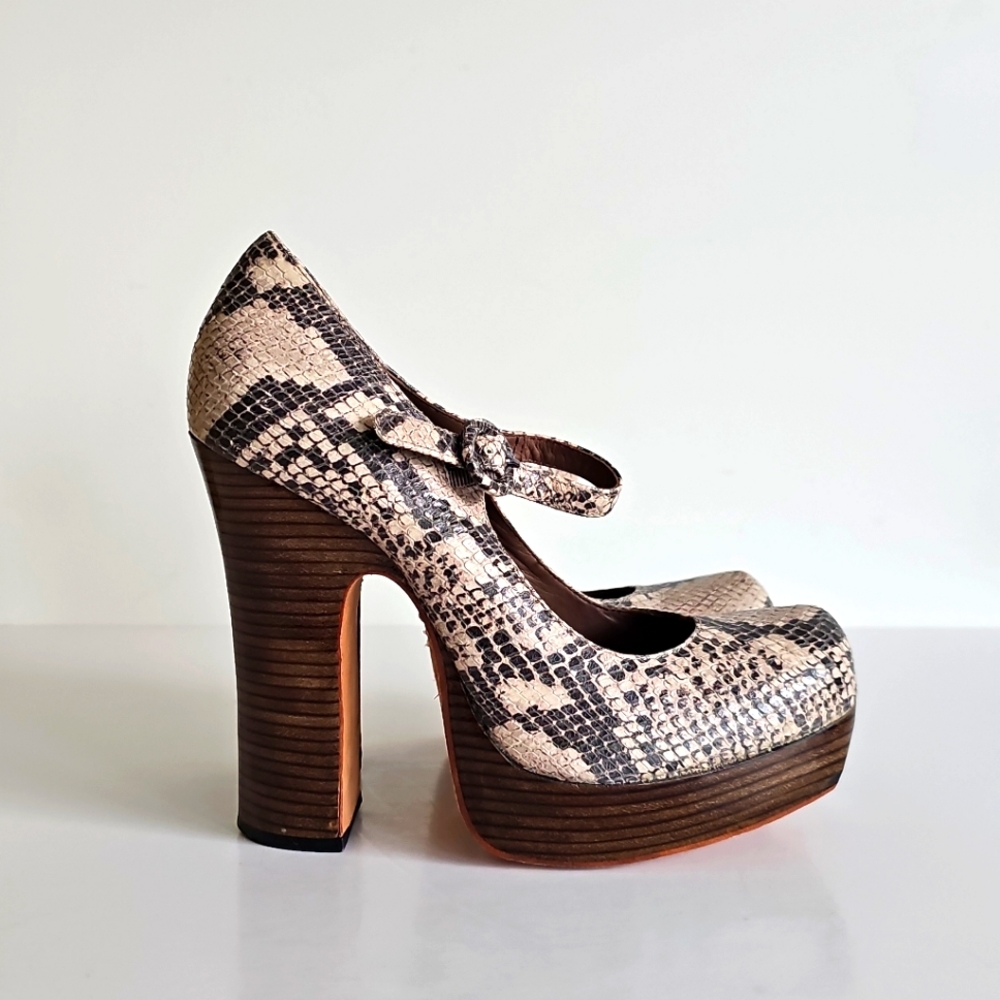 Alice + Olivia Stacey Bendet Genuine Leather Mary Jane Platform Pump Heels 8.5